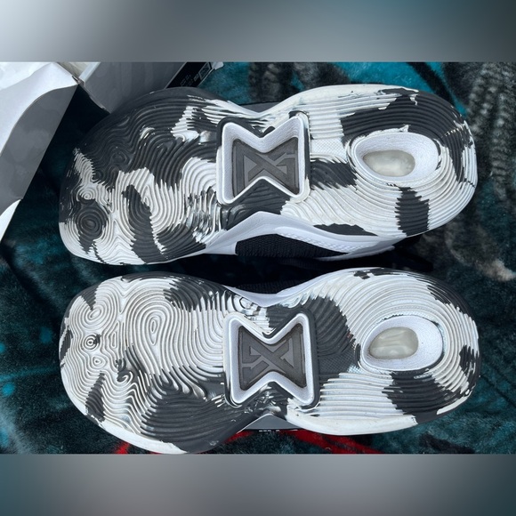 Paul George’s (PG 5 TB) Basketball Sneakers - Picture 6 of 6